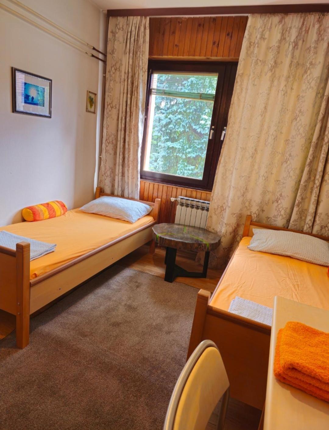 Peaceful Vacation Villa & Garden Сараево Экстерьер фото