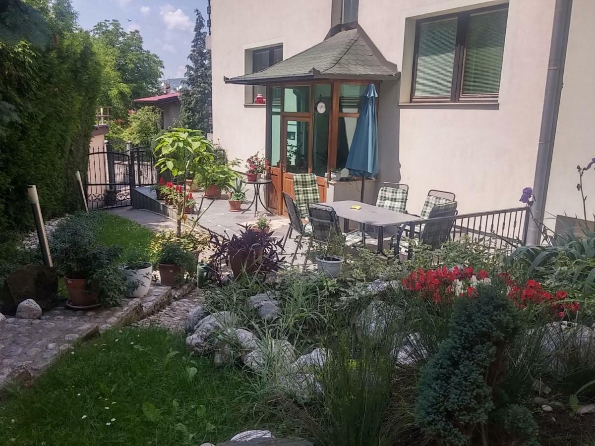 Peaceful Vacation Villa & Garden Сараево Экстерьер фото